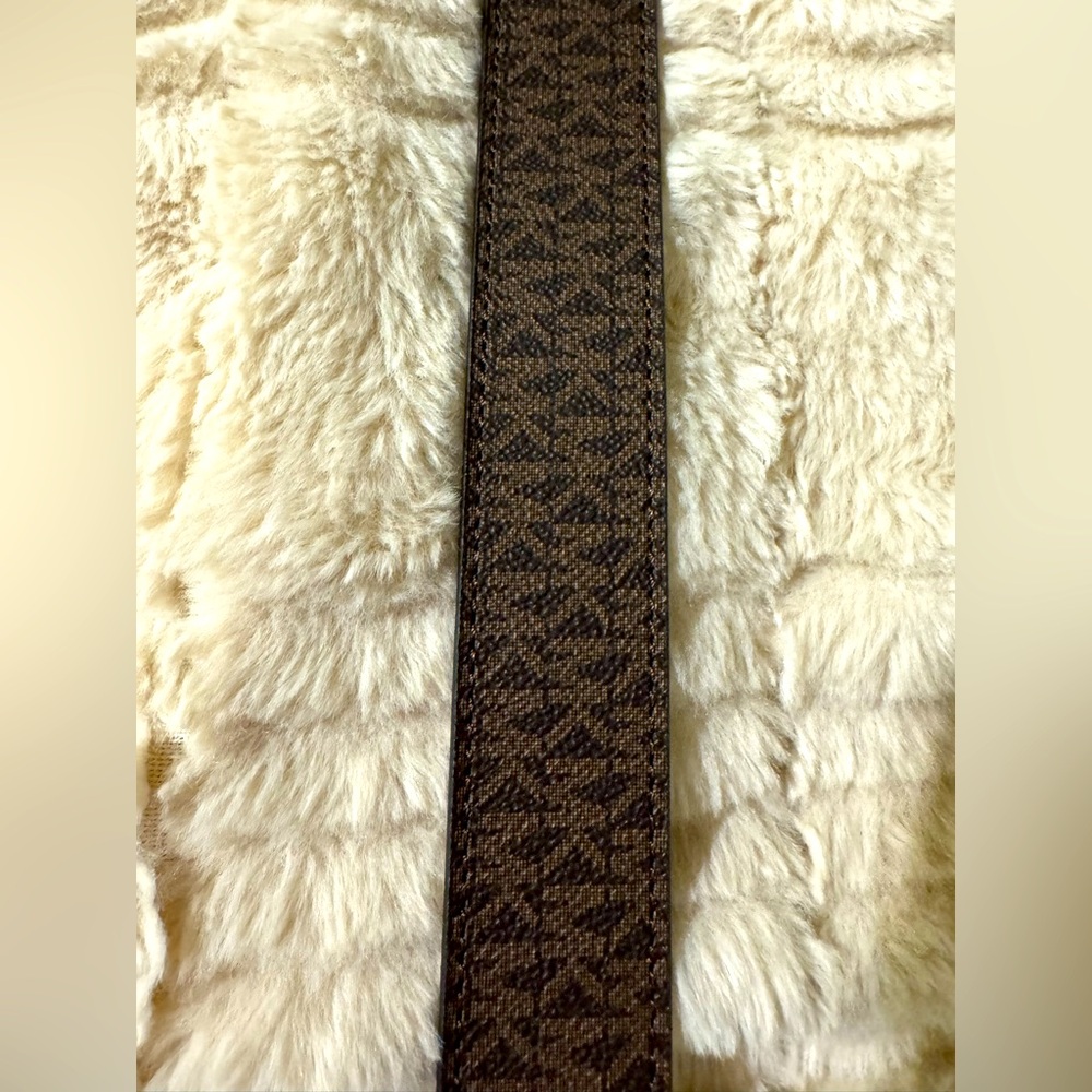 *CLOSET CLEANOUT SALE* Michael Kors brown Signature belt women’s Large
